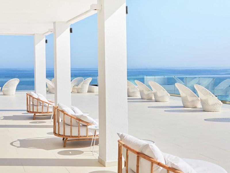 Grecotel Lux Me White Palace