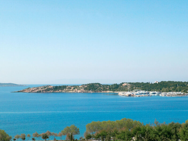 Vouliagmeni Suites