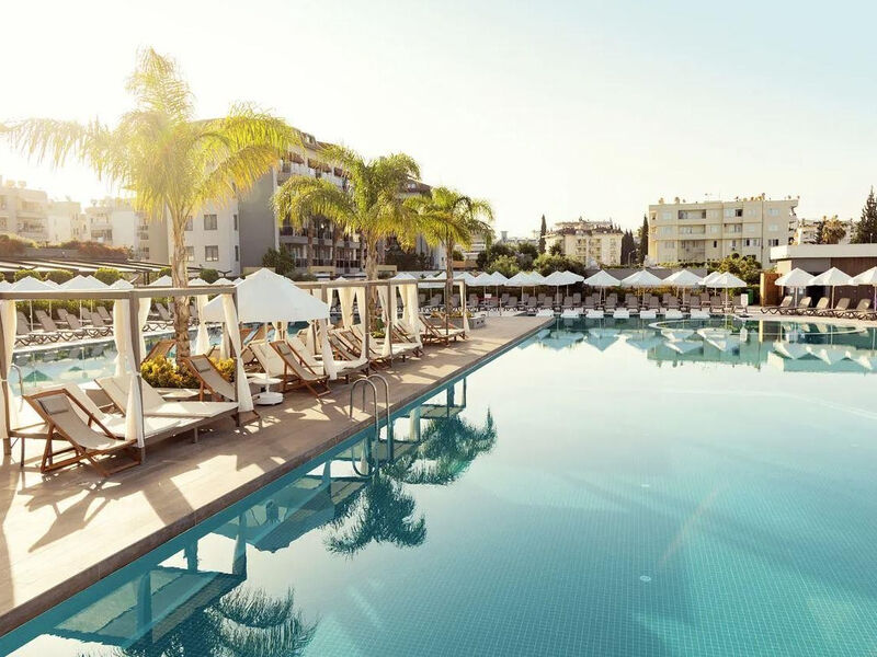 Green Garden Resort & Spa