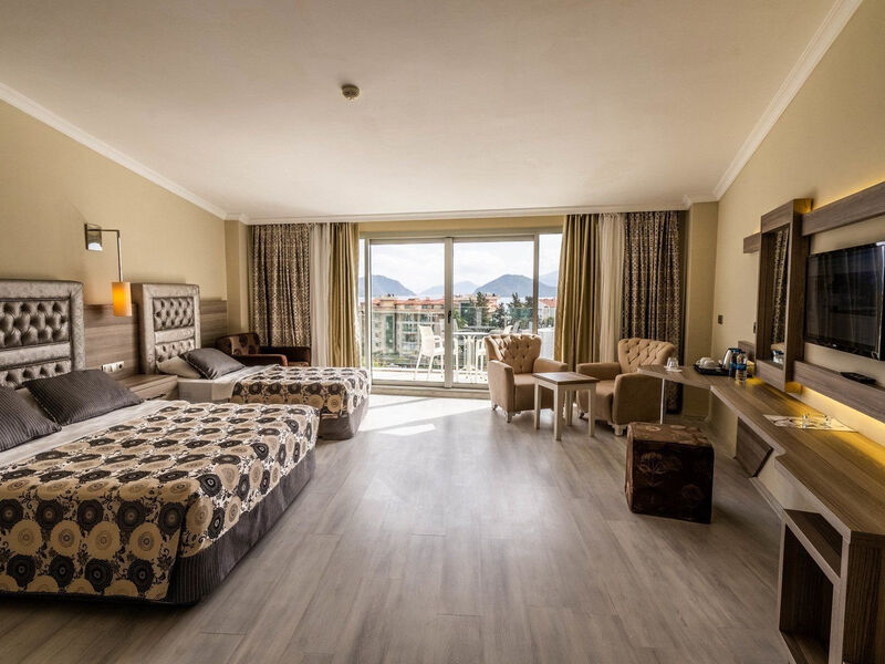 Green Nature Diamond