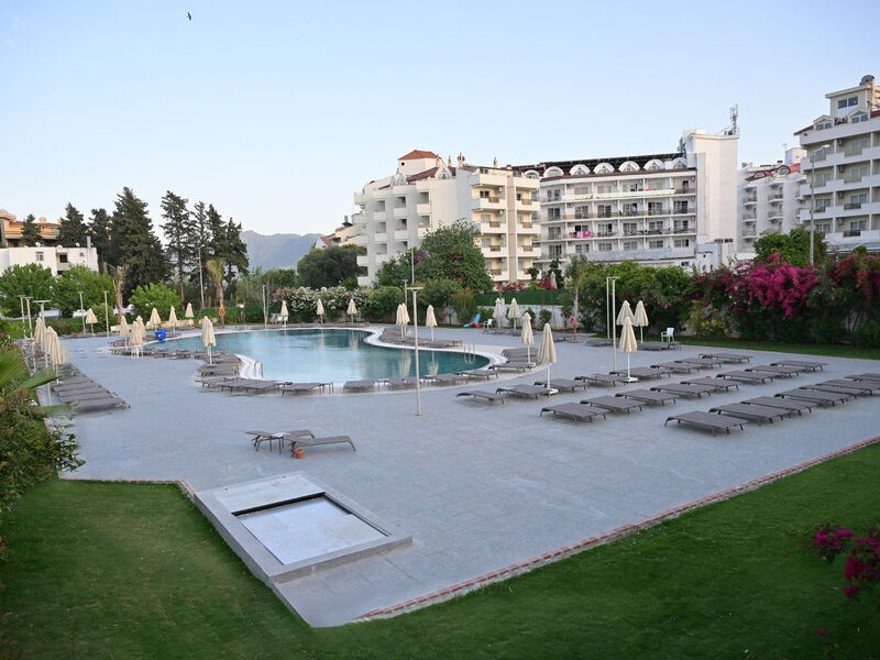 Green Nature Diamond