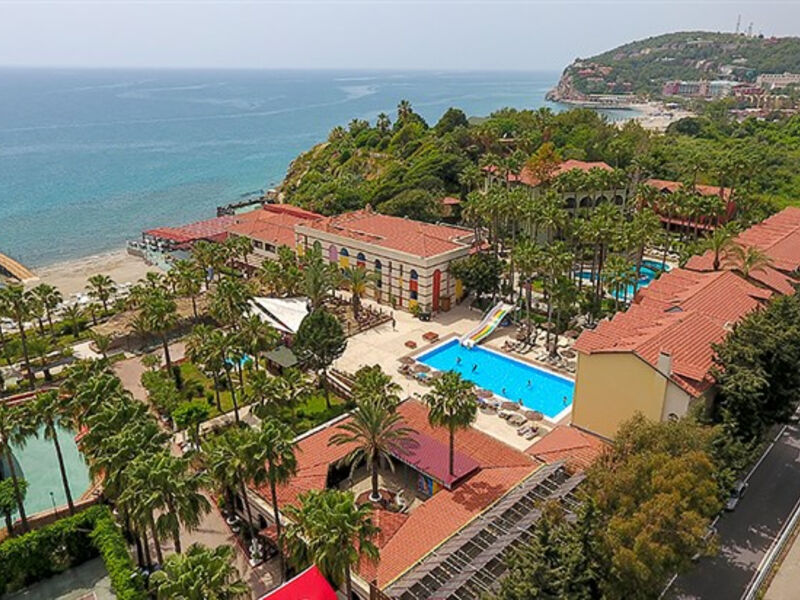 Green Paradise Beach