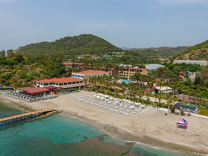 Green Paradise Beach