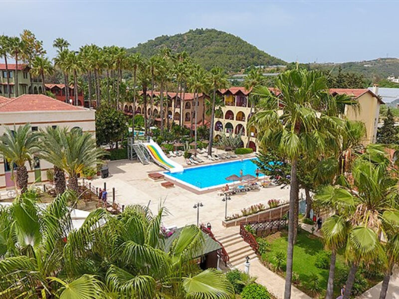 Green Paradise Beach