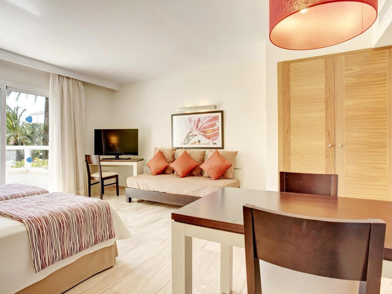 Grupotel Alcudia Suite