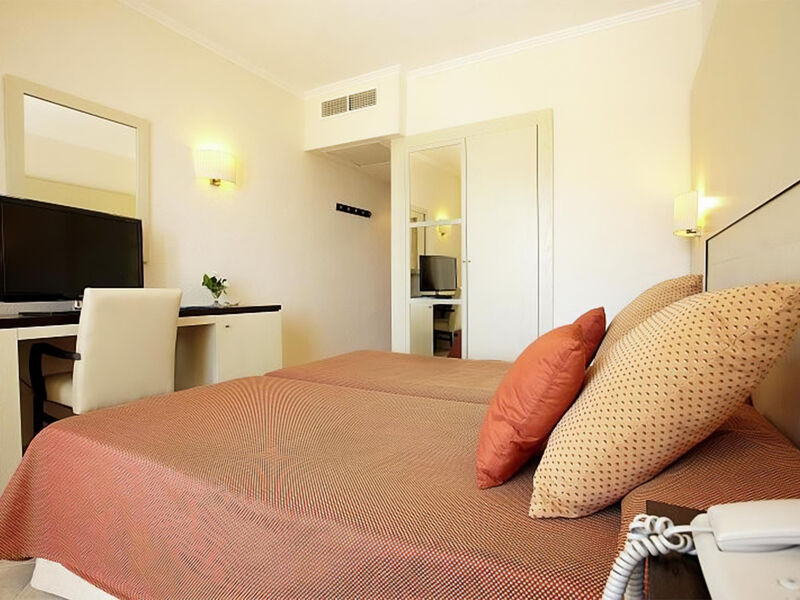 Grupotel Imperio Playa