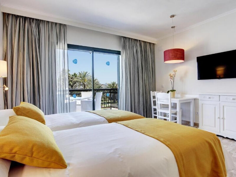Grupotel Mar De Menorca