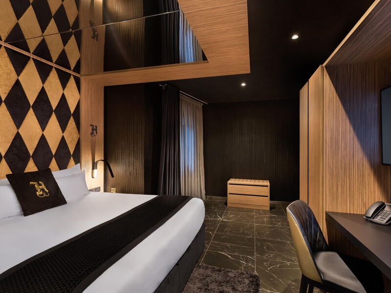 H Hotel