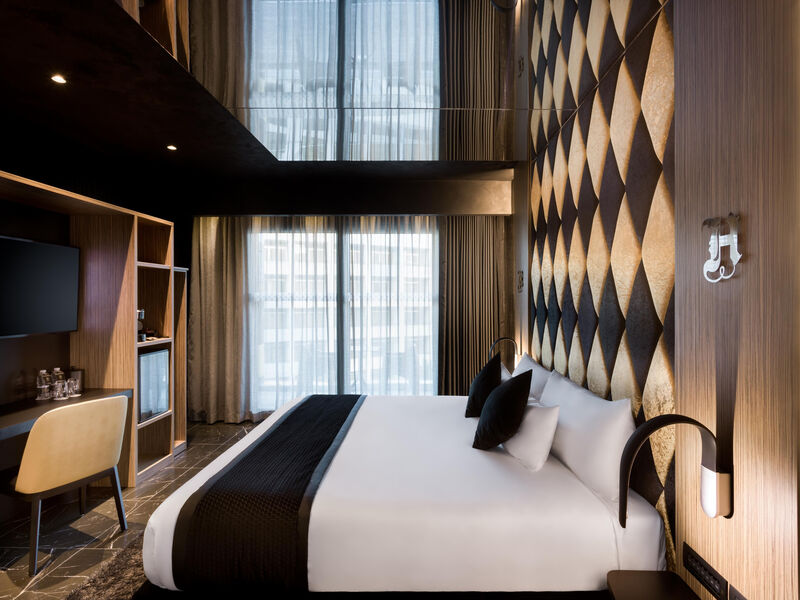 H Hotel