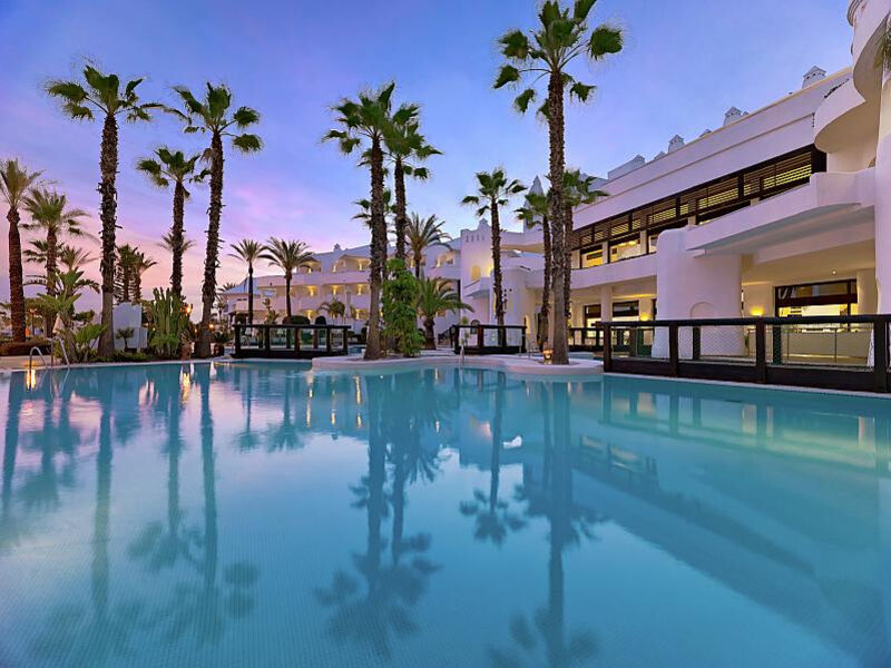 H10 Estepona Palace