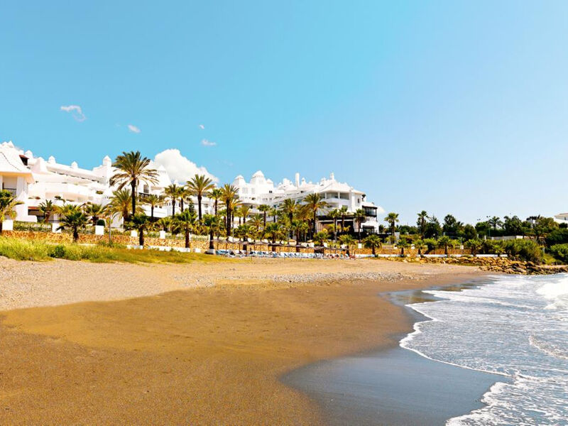 H10 Estepona Palace
