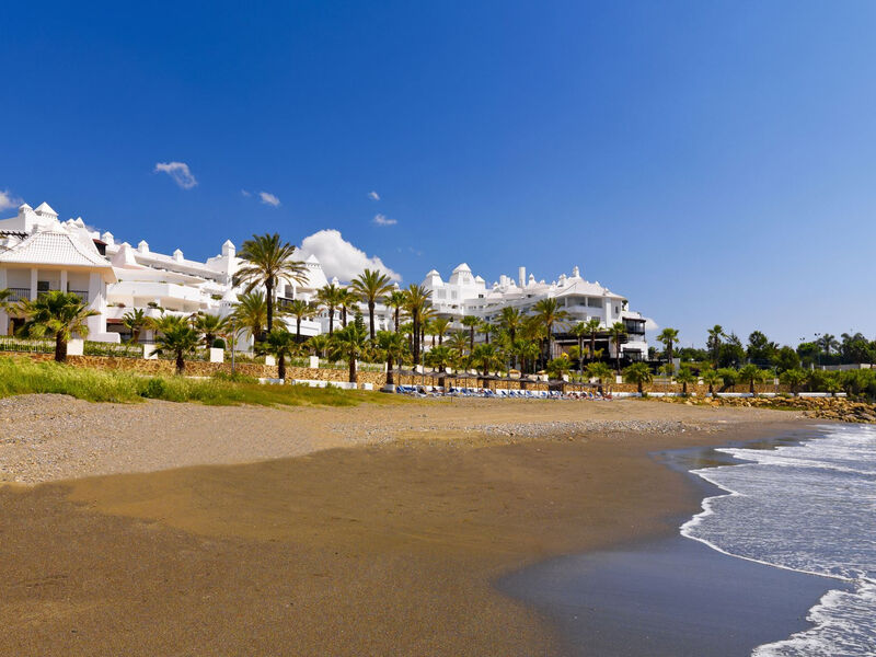 H10 Estepona Palace