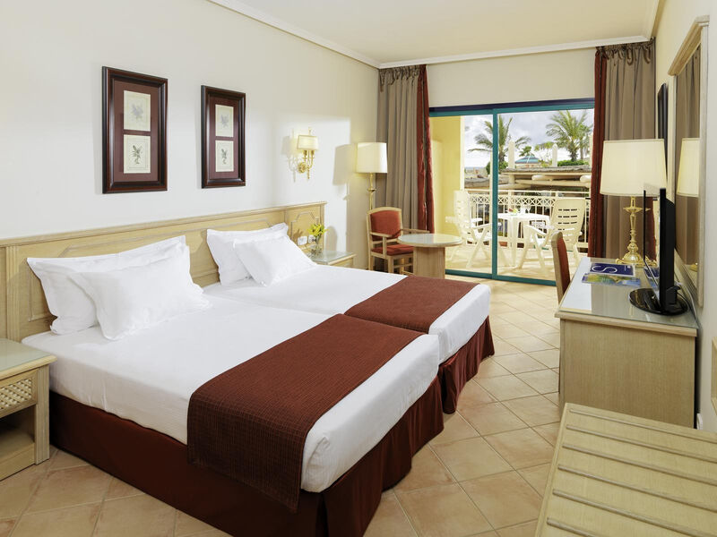 H10 Playa Esmeralda