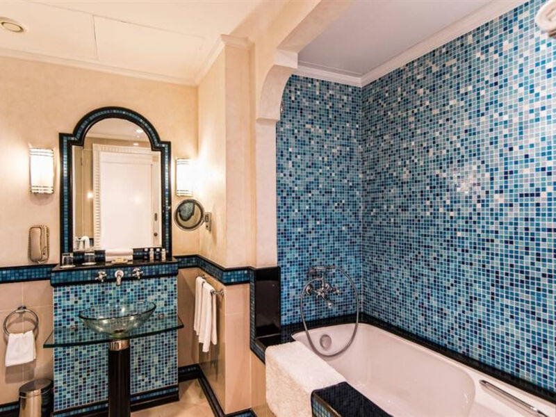 Habtoor Grand Resort & Spa Dubai by Autograph Collection