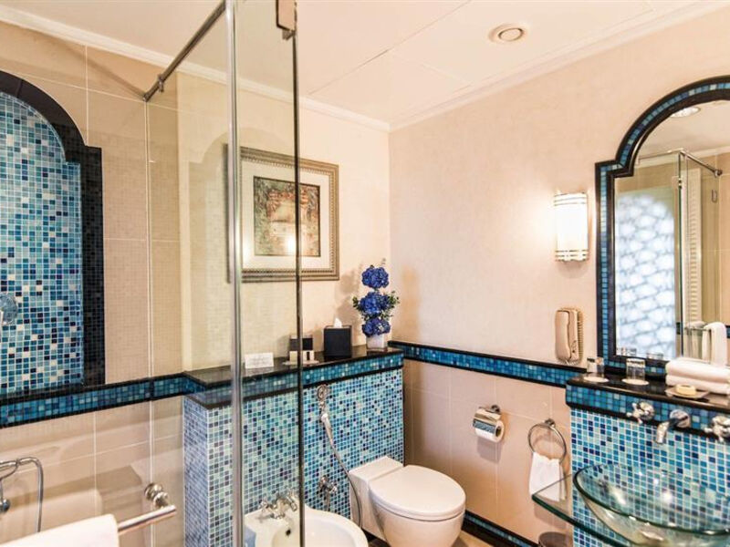 Habtoor Grand Resort & Spa Dubai by Autograph Collection