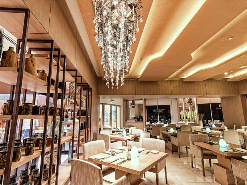Habtoor Grand Resort & Spa Dubai by Autograph Collection