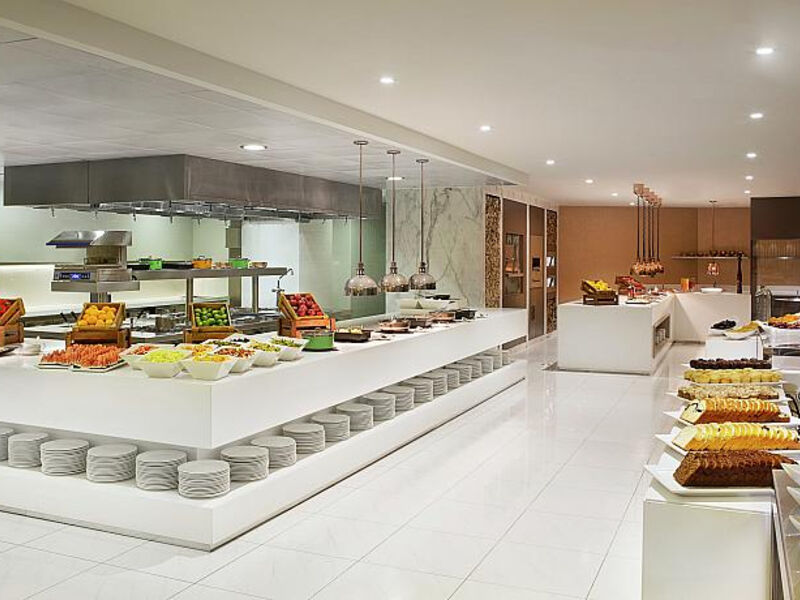 Habtoor Grand Resort & Spa Dubai by Autograph Collection