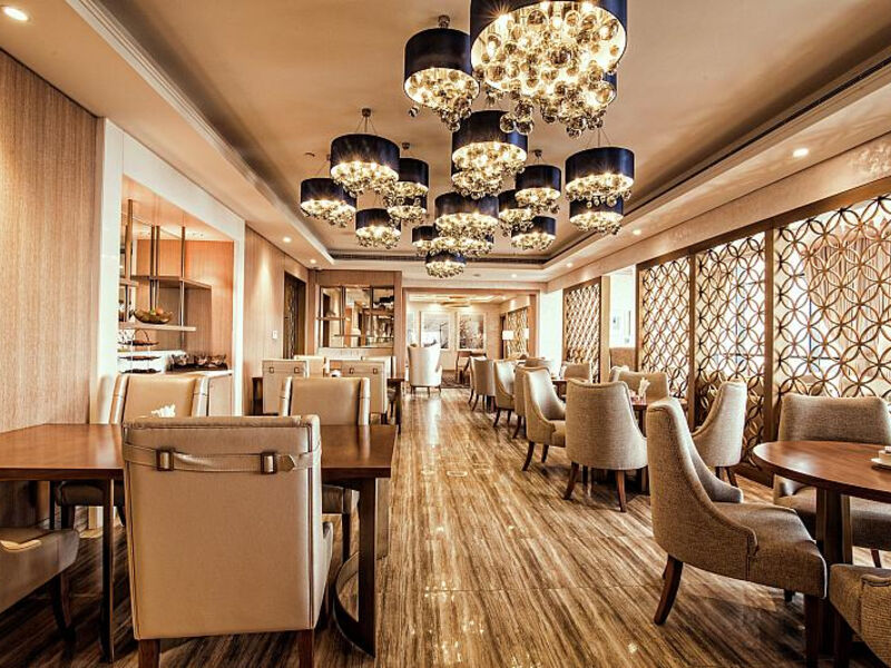 Habtoor Grand Resort & Spa Dubai by Autograph Collection