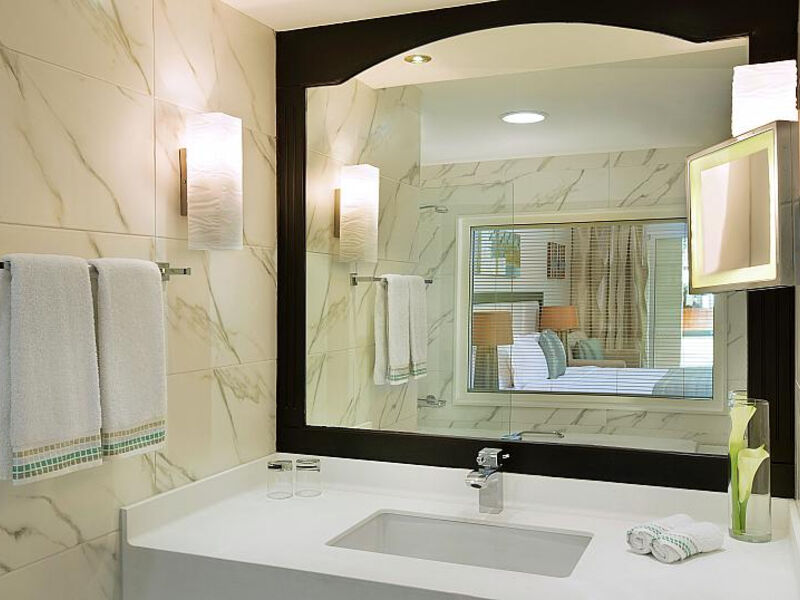 Habtoor Grand Resort & Spa Dubai by Autograph Collection