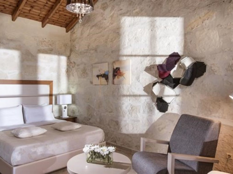 Happy Cretan Suites