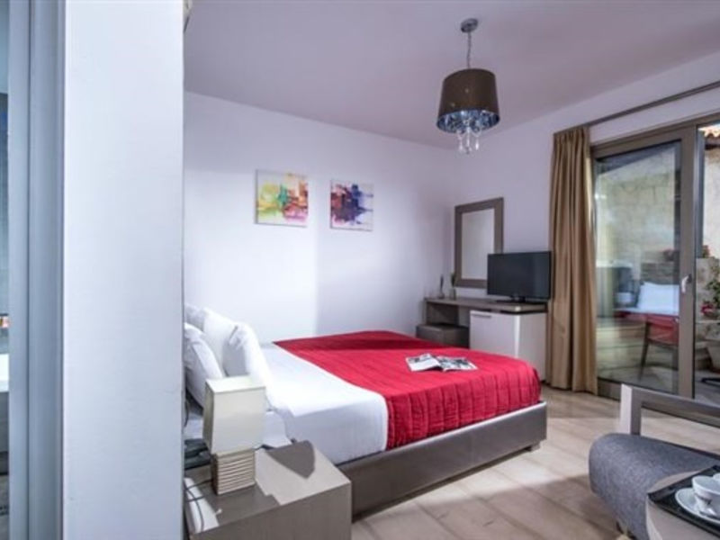Happy Cretan Suites