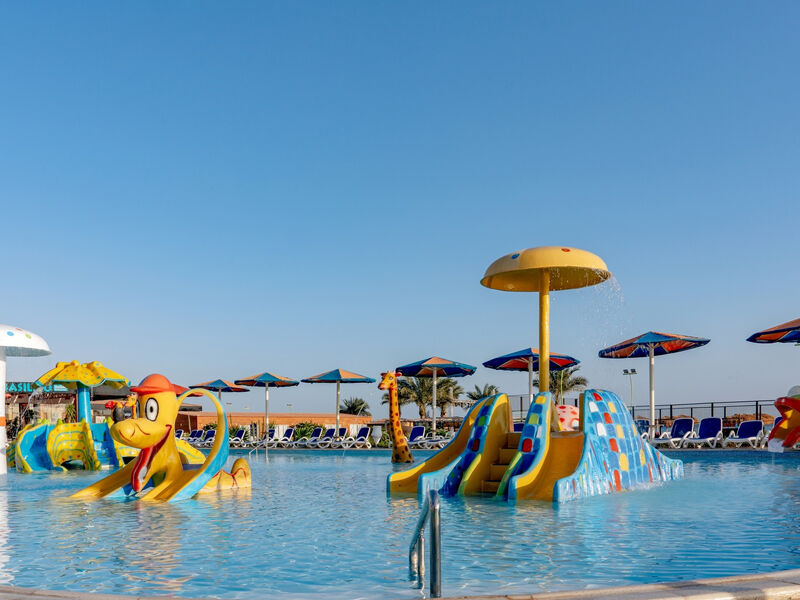 Hawaii Paradise Aqua Park Resort