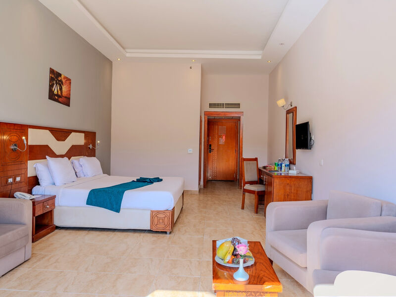 Hawaii Paradise Aqua Park Resort