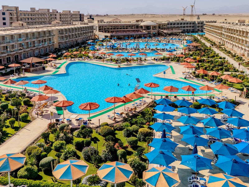 Hawaii Paradise Aqua Park Resort