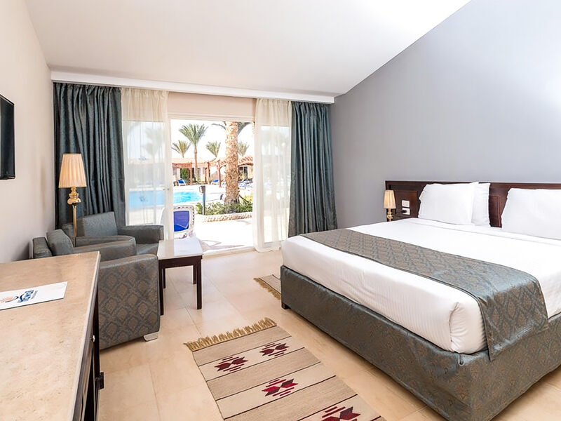 Hawaii Paradise Aqua Park Resort