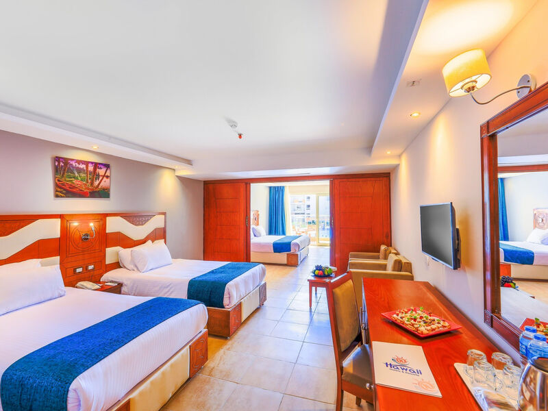 Hawaii Paradise Aqua Park Resort