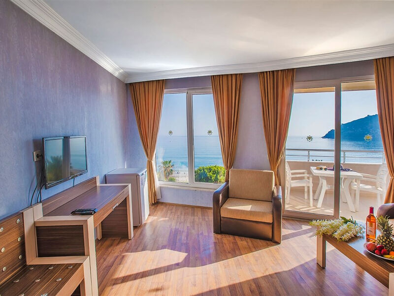 Hawaii Suite Beach