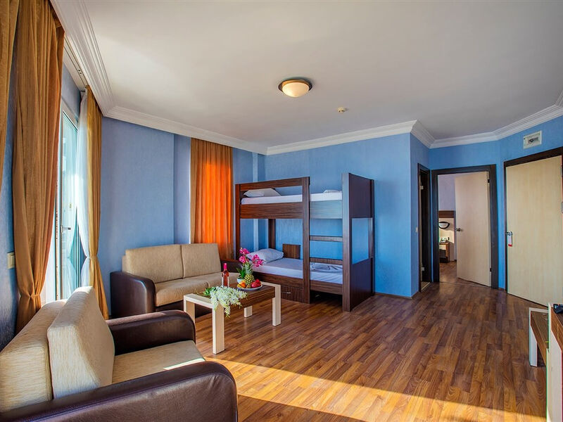 Hawaii Suite Beach