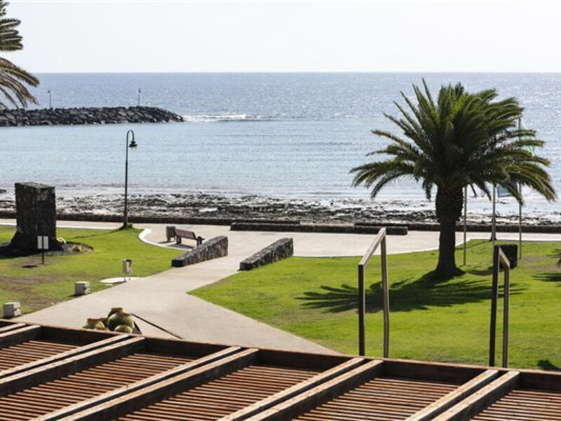 Hd Beach Resort