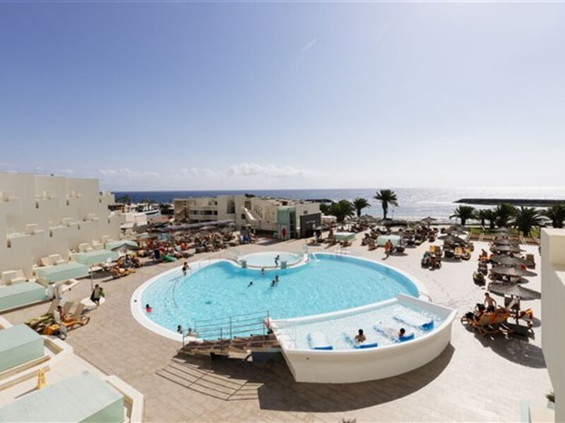 Hd Beach Resort