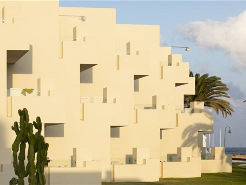 Hd Beach Resort
