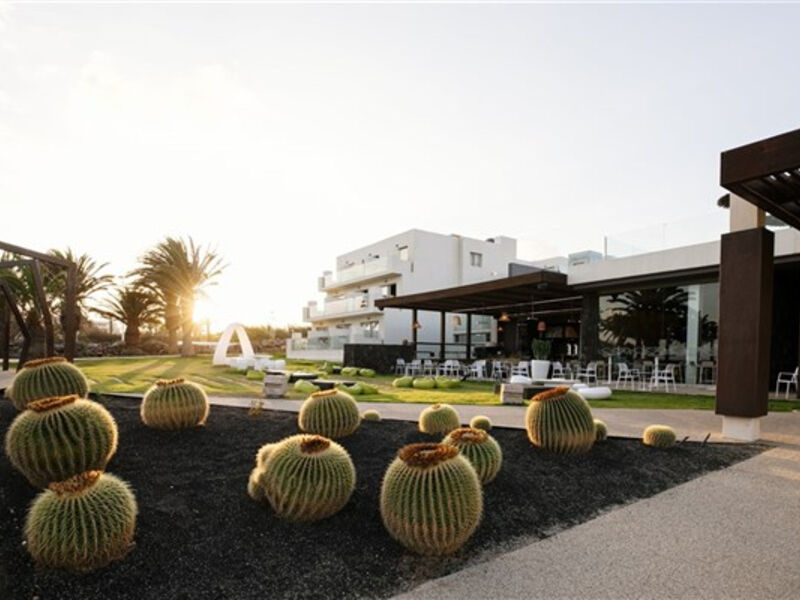 Hd Beach Resort