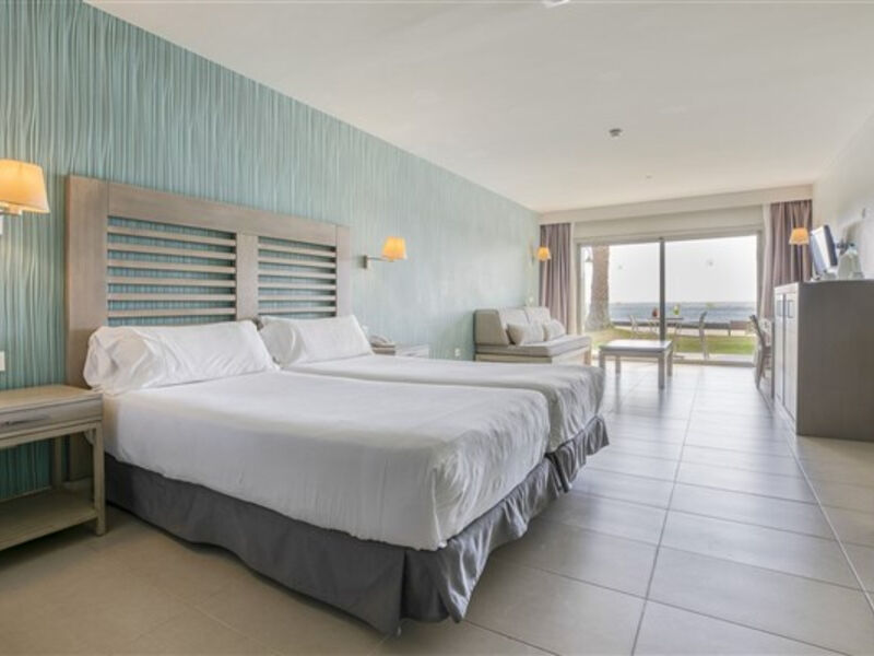 Hd Beach Resort