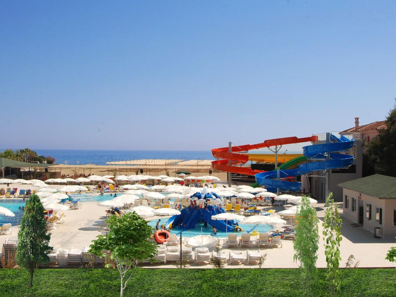 Hedef Beach Resort