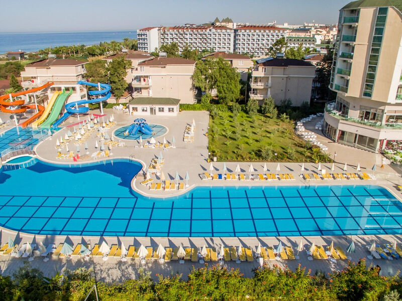 Hedef Beach Resort