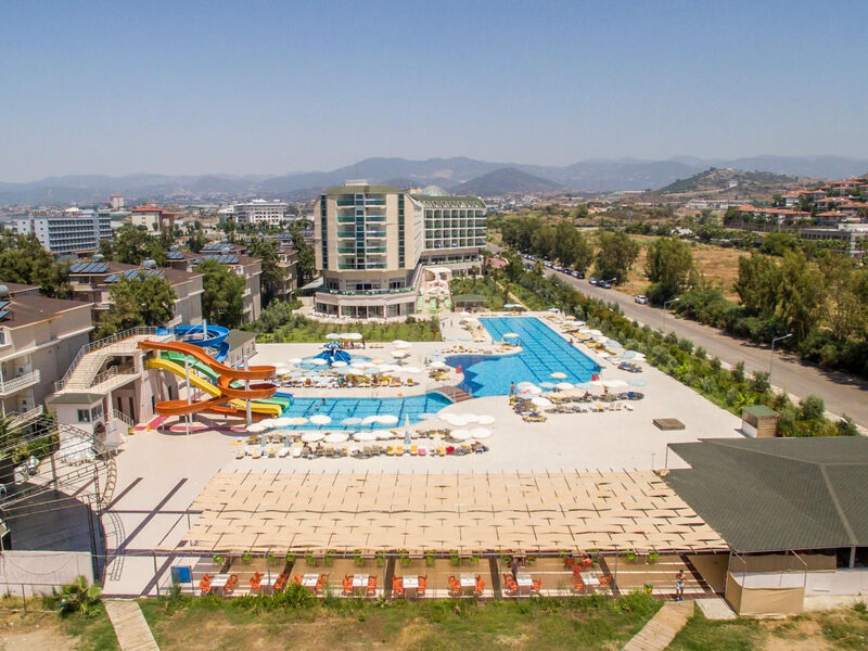 Hedef Beach Resort