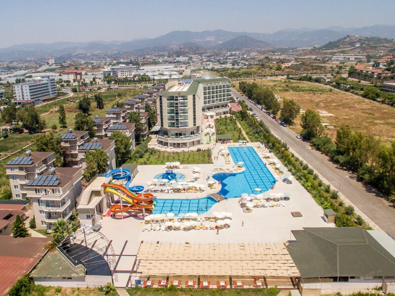 Hedef Beach Resort