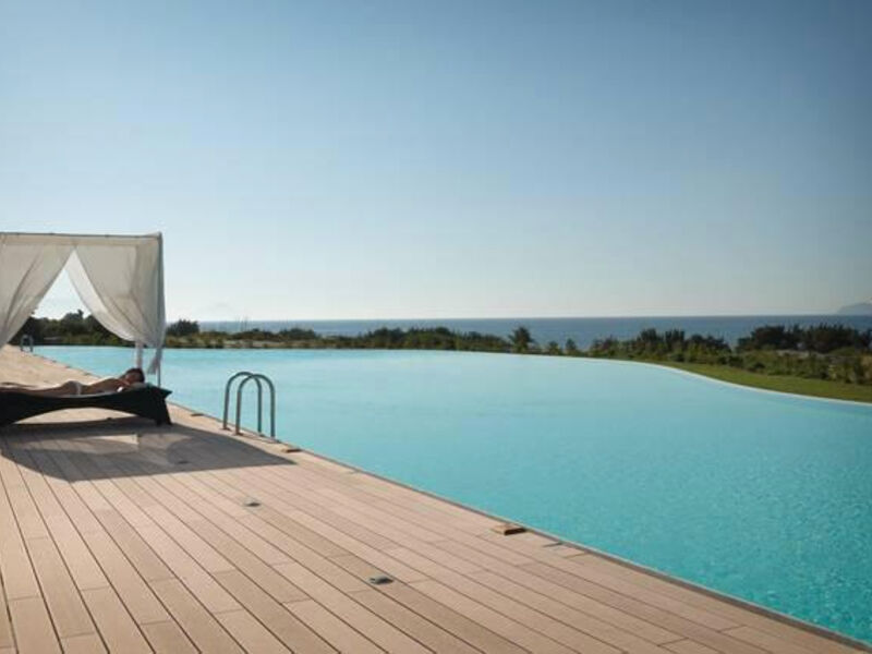 Helona Resort