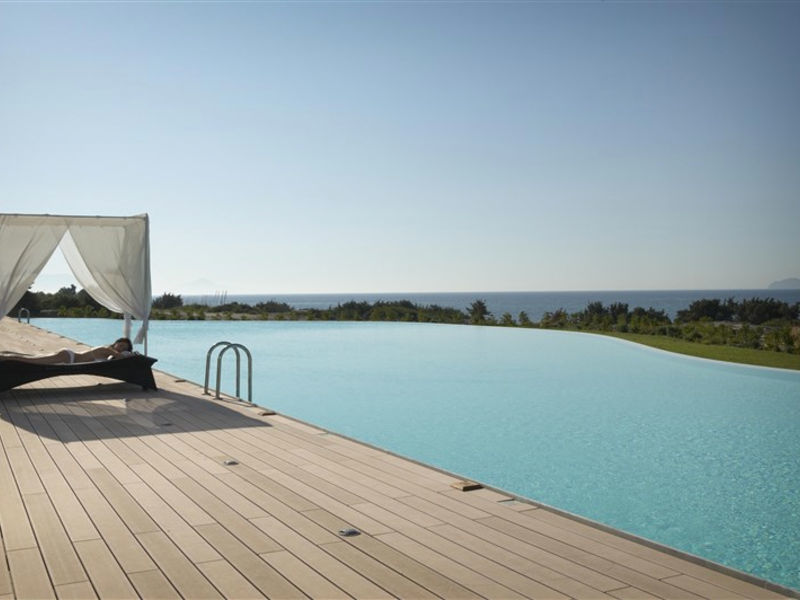 Helona Resort