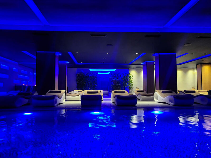 Henry Resort & SPA