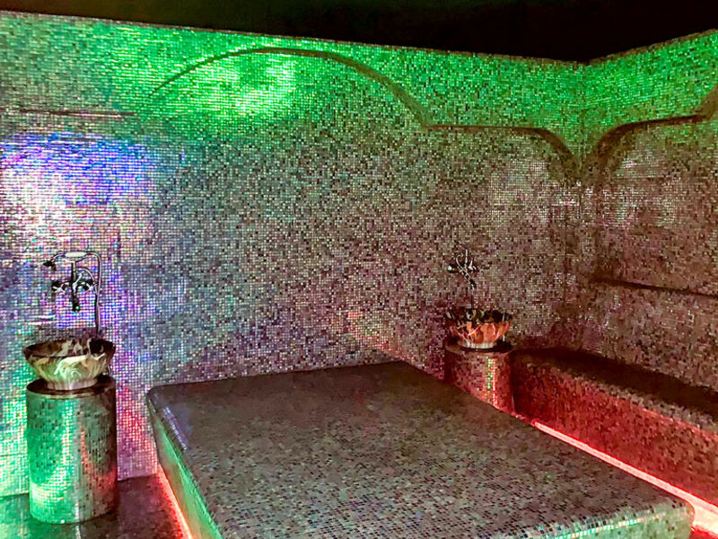 Henry Resort & SPA