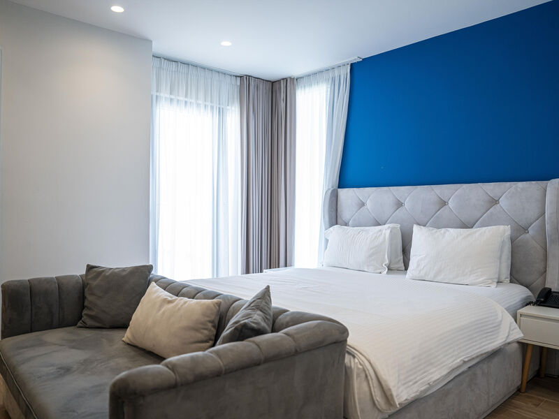 Henry Resort & Spa
