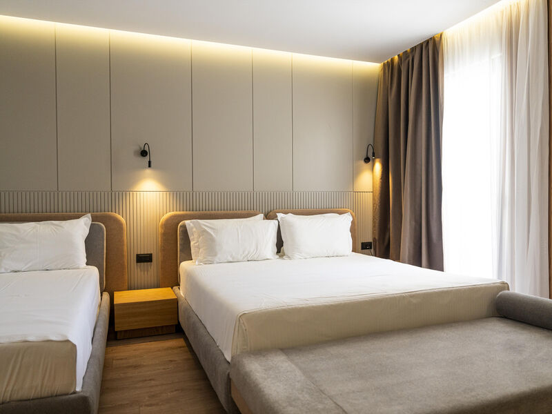 Henry Resort & Spa