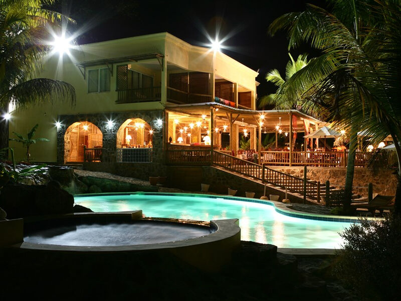 Hibiscus Beach Resort & Spa
