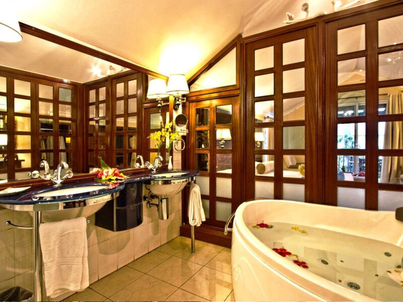 Hibiscus Boutique