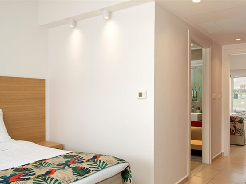 High Beach Resort